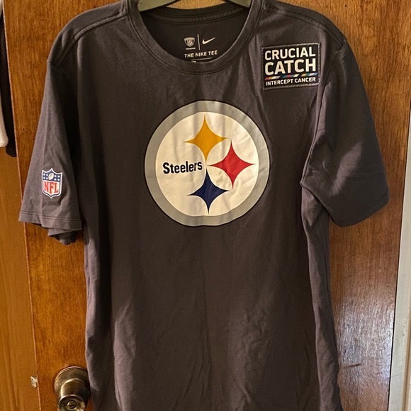 Nike Tops - Ladies size L Nike tee with Steelers emblem